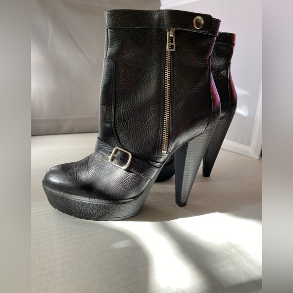 NWOT Pour La Victoire black leather with buckle zip up snap platform bootie sz 9 - Picture 8 of 13